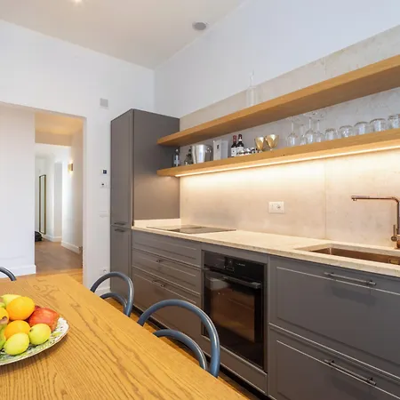 Corte Calzaiuoli Elegant Bed and breakfast 4*
