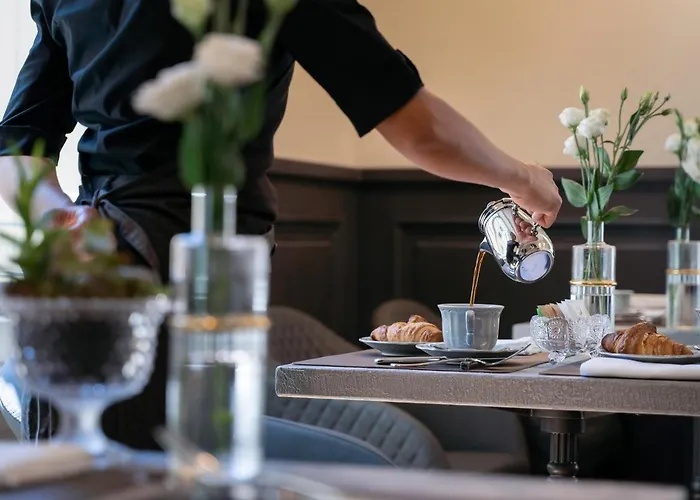 Corte Calzaiuoli Elegant Отель типа 