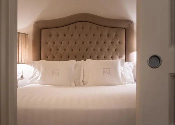 Corte Calzaiuoli Elegant Отель типа 
