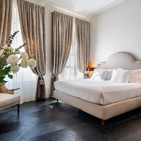 Corte Calzaiuoli Elegant Bed & Breakfast 4*