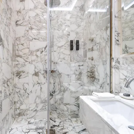 Corte Calzaiuoli Elegant Bed & Breakfast 4*